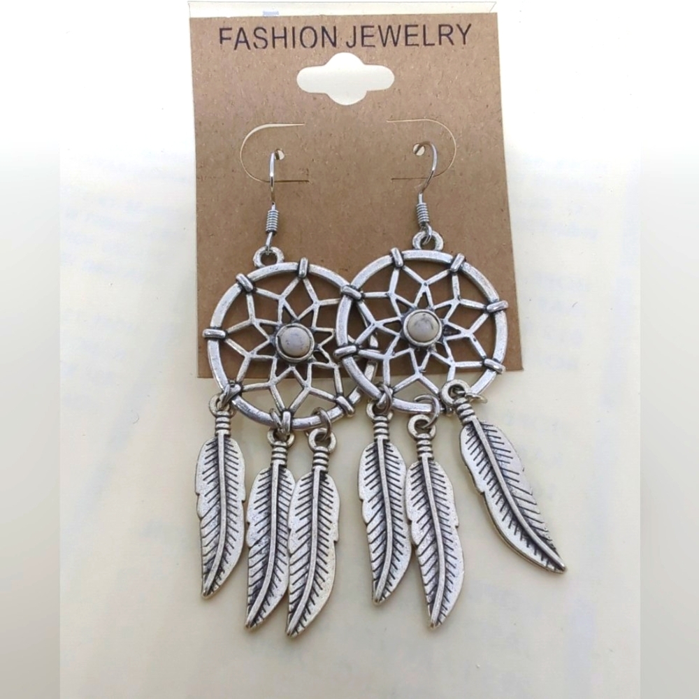 Silver Tone Drop Dangle Dream Catcher Pierced Earrings Feather Charm 2" NWT